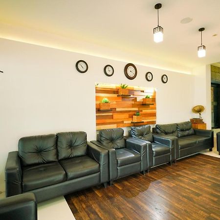 Oyo 1684 Hotel Malabar Inn Кожикоде Экстерьер фото