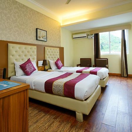 Oyo 1684 Hotel Malabar Inn Кожикоде Экстерьер фото